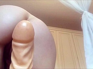 Maćeha liže sve ali u međuvremenu prdi