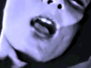 Tamni fenjer predstavlja vintage mešoviti seks iz erotskih ispovesti viktorijanskog gospodina