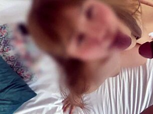 نيك فتاة تايلاندية بدينة بقوة، قذف في كسها الرطب وفمها، نظفها باللسان