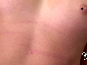 Blonde baru 18 tahun ambil dalam dengan finish krim