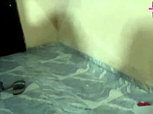 Уау, моята секси черна мачка ме буди рано да й чукам мокрото коте здраво!