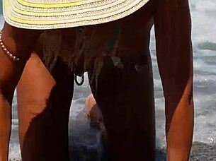 Ces piercings aux tétons sont incroyablement étirés sur la plage nue