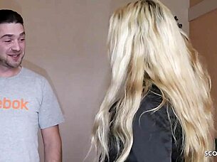 ドイツ人の熟女がホテルで若い18+男を犯す