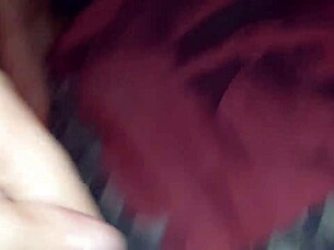 J'apprends à mes étudiantes à se masturber avec du dirty talk en POV lesbien maison