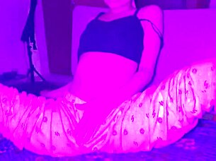 Kawan baik aku yang sunyi rasa horny, apa sekarang?