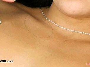 รับมือได้ไหมกับนางแบบลาตินน่ารักเปิดตัวร่างกายเซ็กซี่แบบนี้?