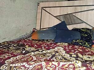 أخ بالتبني هندي حار وأخت زوجة يمارسان الجنس في الحمام