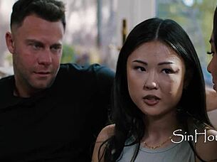 Seth Gamble dominerar Lulu Chu och Kimmy Kimm i hårt knull