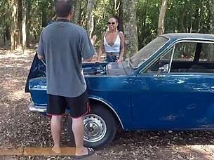 Rip clothes off that peruvian ass