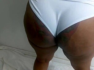 I nut on a bubble butt twerking ass