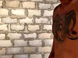 Tipper, enchanted by my wife, pleases me intensely without knowing