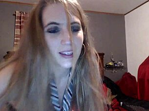 I am Roxxxanne69, and I love fingering my milf pussy while masturbating passionately