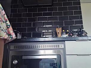 gostosa mostra a bunda