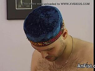 flirty lesbians stretching and fist fucking anuses 😈