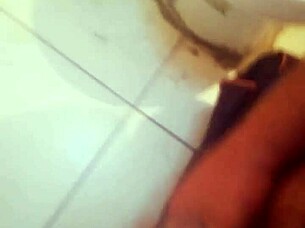 Camara oculta a mi mujer masturbando bien rico?