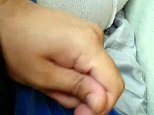 Jerkin' off to this amateur gay blowjob with big cocks 😏