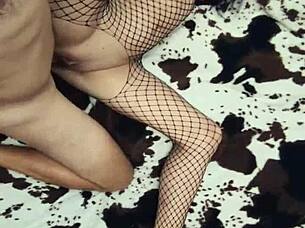 Milf wife feeling anal stretch in fishnets