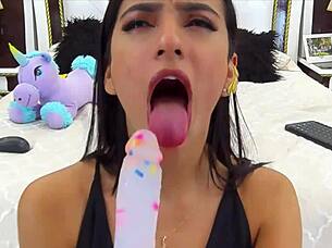 perfect model gives blowjob on webcam