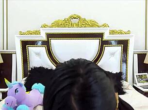 perfect model gives blowjob on webcam