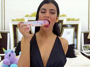 perfect model gives blowjob on webcam