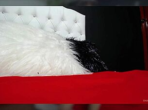 i'm a latina masturbating so good