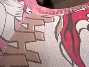 تجربة POV بنتين يطلعن غاز وفارت في الوش