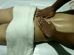 indian lady receives full body massage