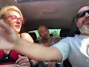 pegamos carona com ted e aprontamos muito