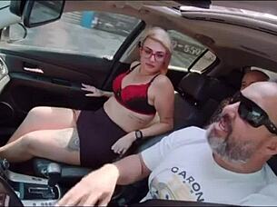 pegamos carona com ted e aprontamos muito