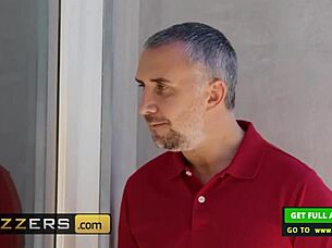 Britney Amber loves big cocks from Keiran Lee in hardcore fucking 😏