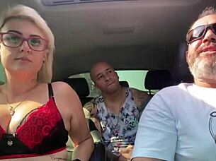 pegamos carona com ted e aprontamos muito