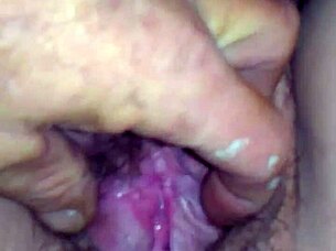 Shannon pissing - what a provocative sight