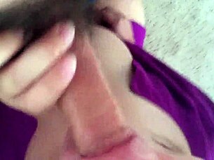 Getting head from this curvy Colombian Latina feels amazing.