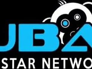 Sexy Girls Use Glass Toy on Each Other's Wet Holes