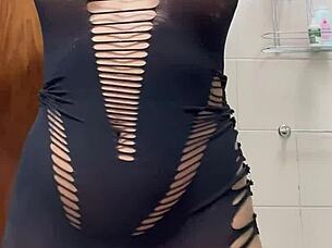 I Recorded My Friend's Girlfriend in the Bathroom