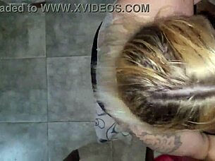 Blanquita Recibe Mucha Leche En La Cara