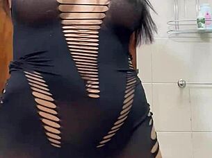 I Recorded My Friend's Girlfriend in the Bathroom