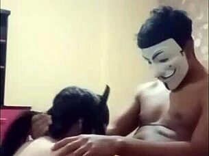 Una Gatita Que Le Gusta El Mambo!