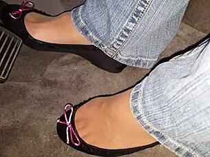 Intimate amateur webcam fetish show