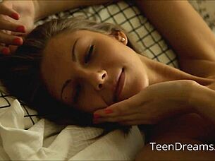 Anjelica Play Her Pussy With A Sex Vibrator Toy