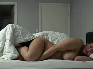 i'm the husband making my indian wife hot with fingering, she loves it so much