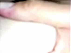 I love playin with my wifes wet pussy and fingering her holes so much