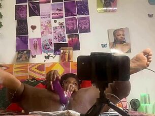 I Masturbated My Pussy With Dildo In Front Of Mirror 😘