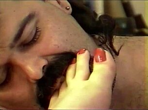 wife squirts from footjob 😘