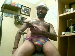 cojiendo al sabroso gay encounter.