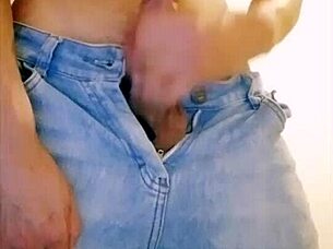 look at that big cock! he's masturbating on webcam!