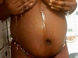 ebony fucking herself in the bathroom