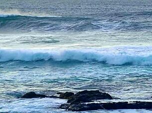 Young 18+ secretary with elastic buns fucks her boss