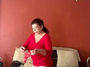 She gets an erotic pussy massage.