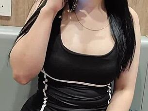 Petite couple fucks in bedroom.